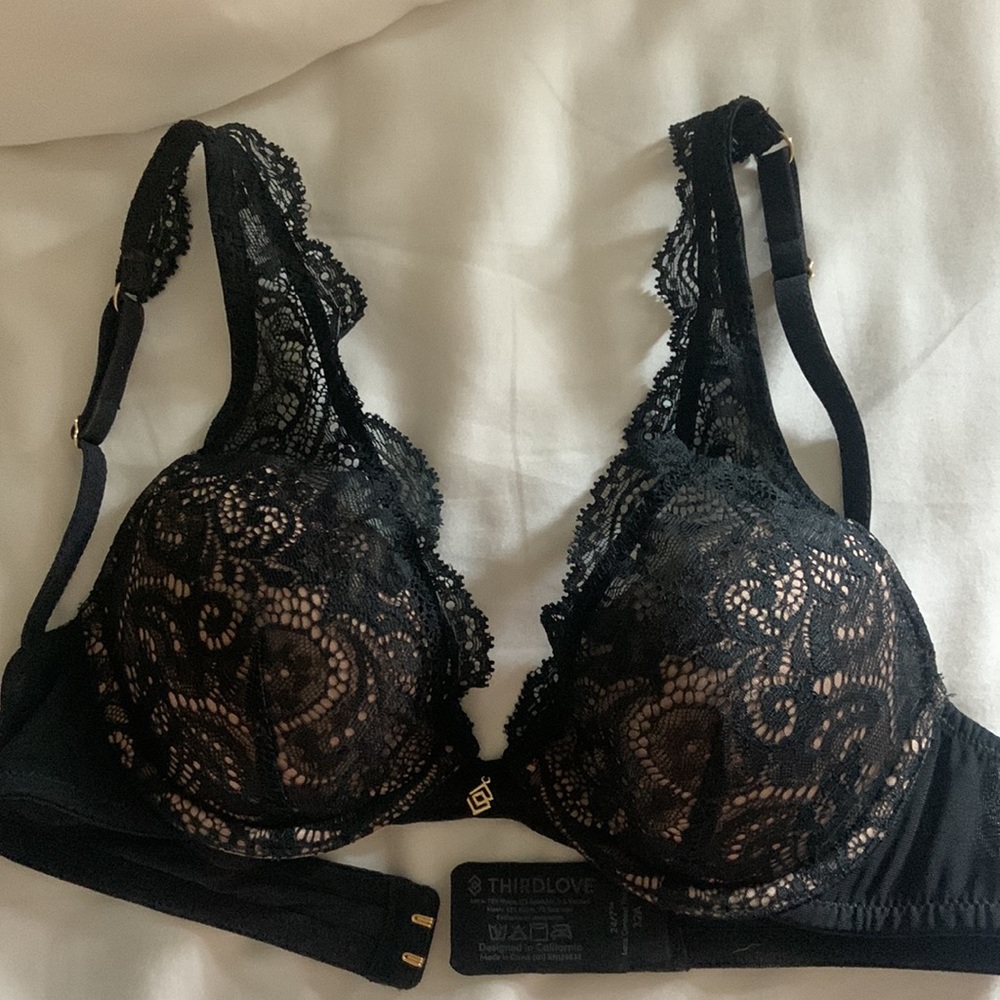 Lace Contour Plunge Bra